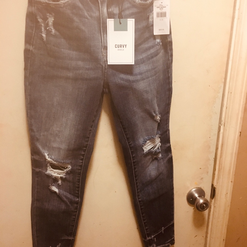 NWT KANCAN JEANS SIZE 24